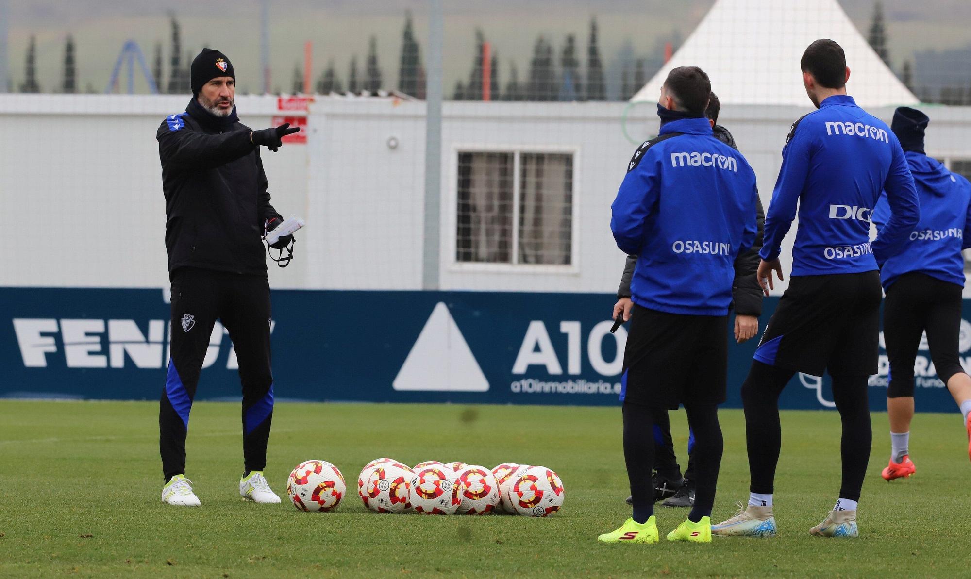 El primer entrenamiento de Osasuna de 2025
