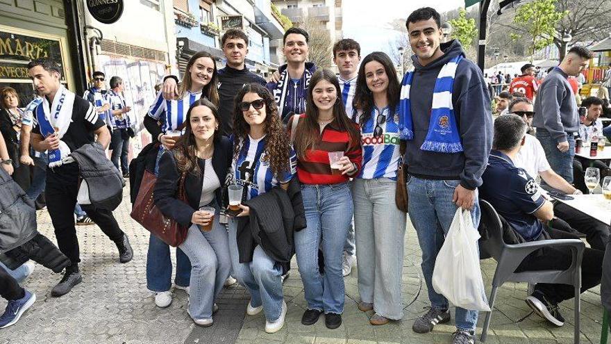 Los aledaños del Estadio de Anoeta ya cogen color en la previa de la semifinal