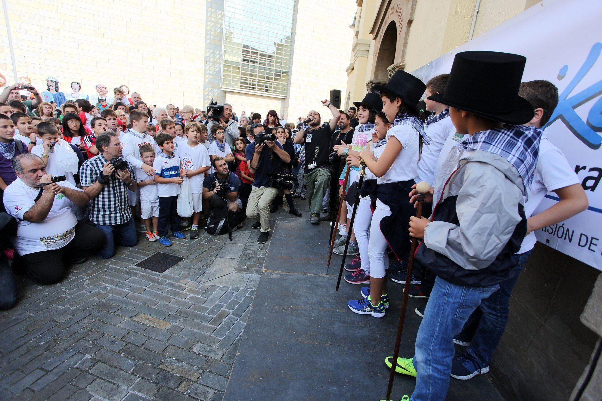 Protagonistas del cohete de San Fermín Txikito a lo largo de los años