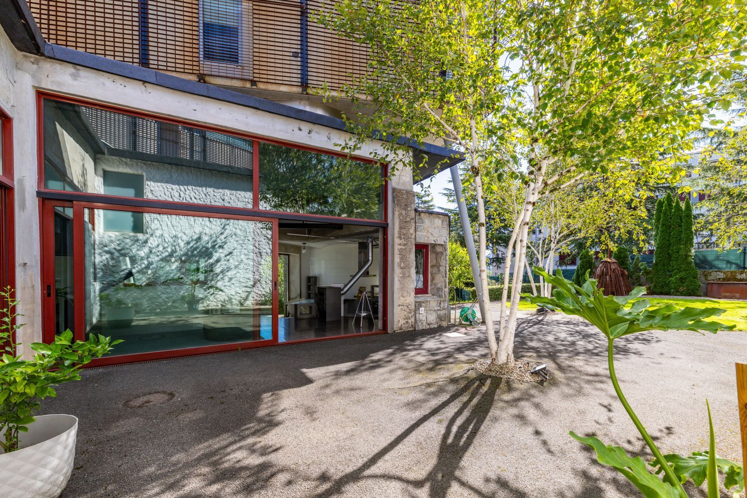 Exclusiva Villa Bifamiliar en venta en un paraíso, ubicada en el Alto de Zorroaga, en San Sebastián