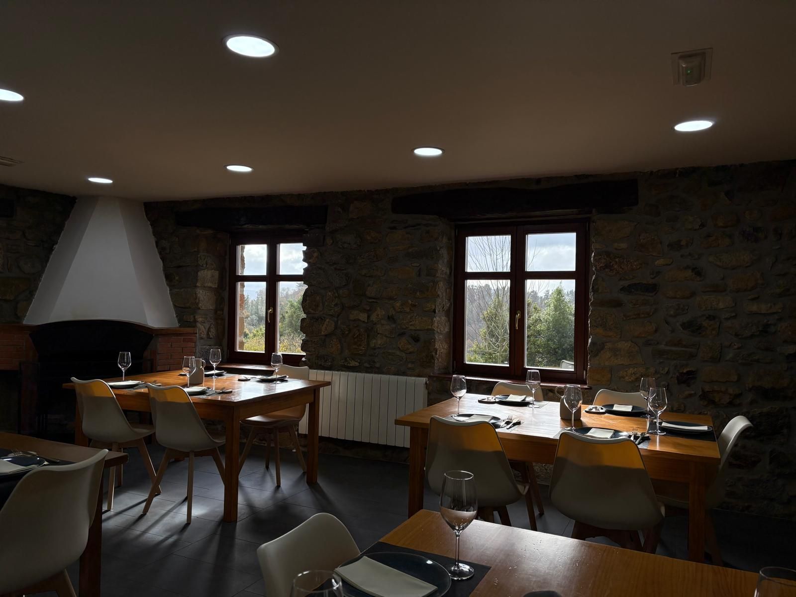 En imágenes: Ermualdeko Zura, un restaurante que tienta desde Laudio