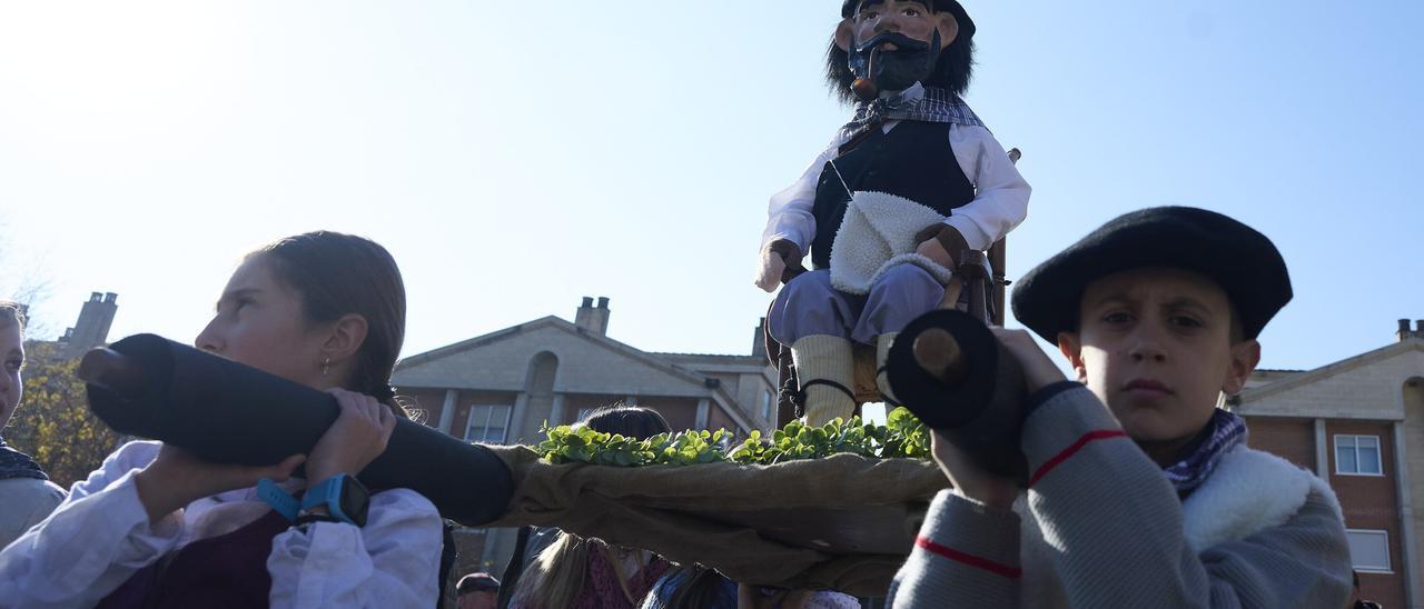 Fotos del Olentzero txiki de Zizur Mayor