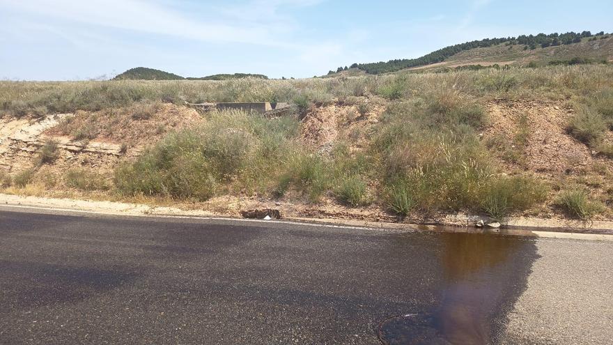 Imágenes del vertido de aceite en el polígono de La Serna de Tudela