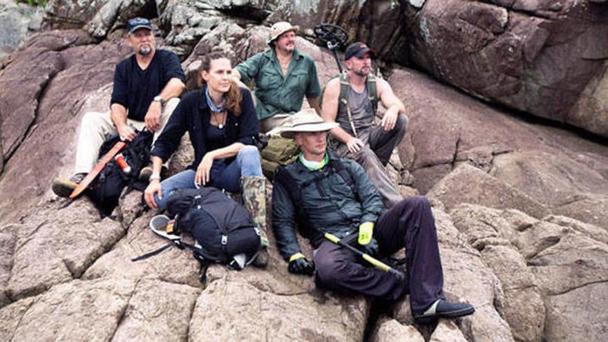 En esta nueva serie de aventura un equipo de élite de cazadores de tesoros se enfrentará al gran reto de sus vidas.