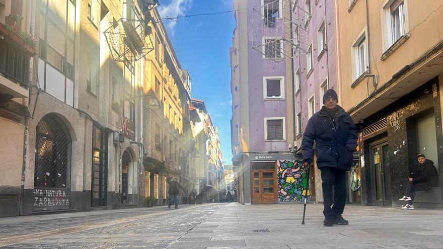 DAZ pide prohibir los patinetes en el Casco Viejo de Durango y alerta del “desmadre” en su uso diario