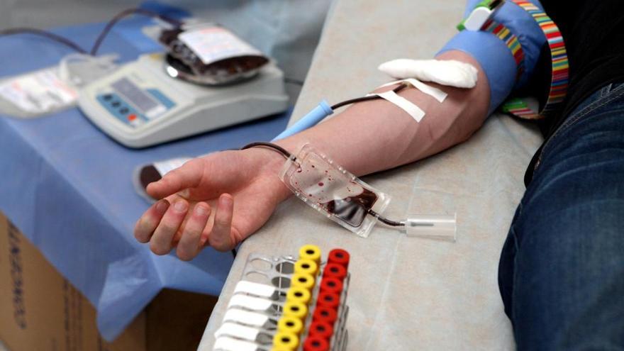 Los hombres homosexuales podrán donar sangre en Francia sin restricciones