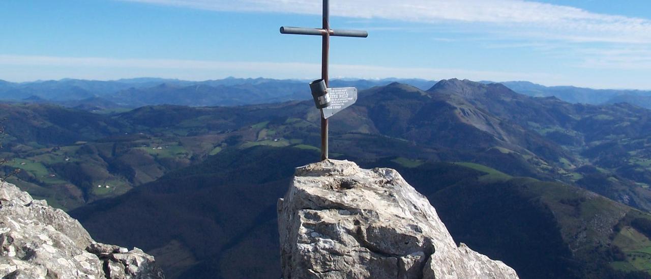 Ruta por el Izarraitz para descubrir dos miradores espectaculares: Erlo y Xoxote