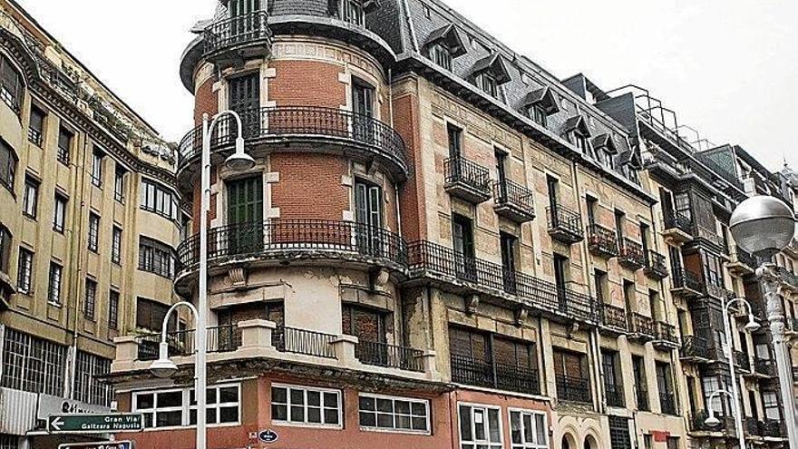Defensores del patrimonio piden anular la licencia de derribo de Miracruz 19
