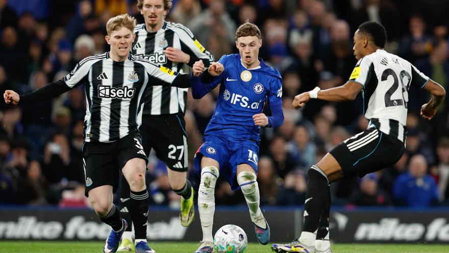 La Premier sanciona al Chelsea con 12 millones y un año sin fichar