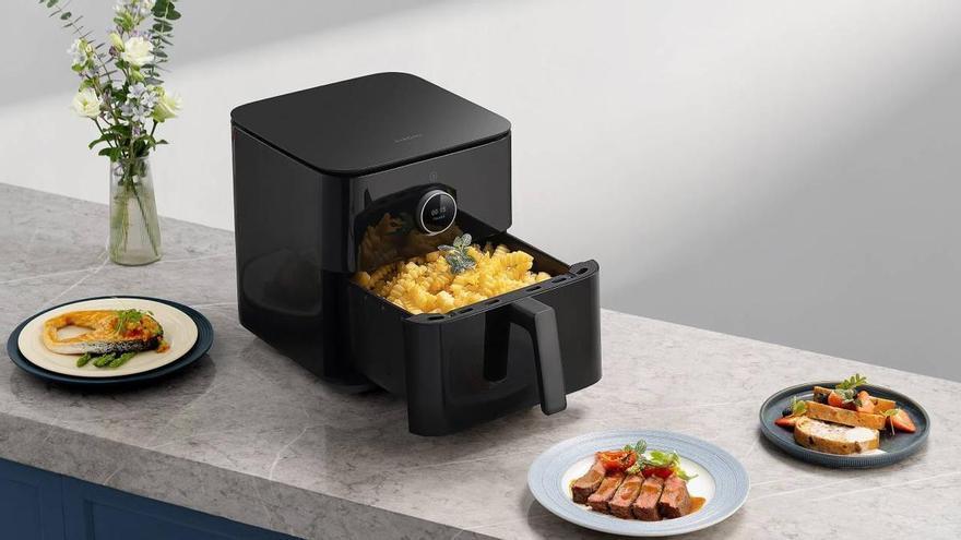 Adiós al mal olor de la air fryer: el método definitivo para que este electrodoméstico luzca como el primer día