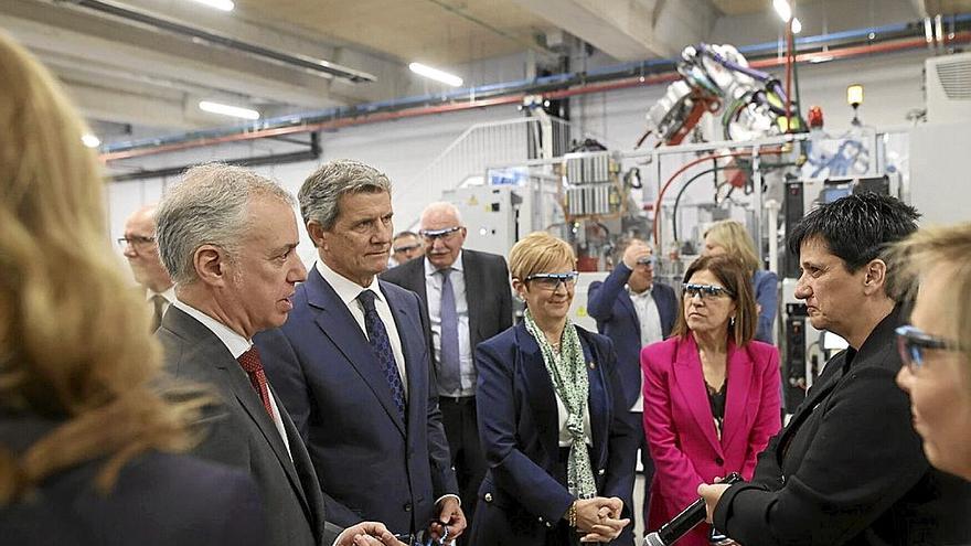 Urkullu pide “tiempo” para electrificar la automoción vasca
