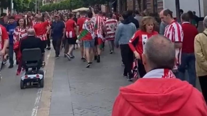 El barrio de Triana es rojiblanco