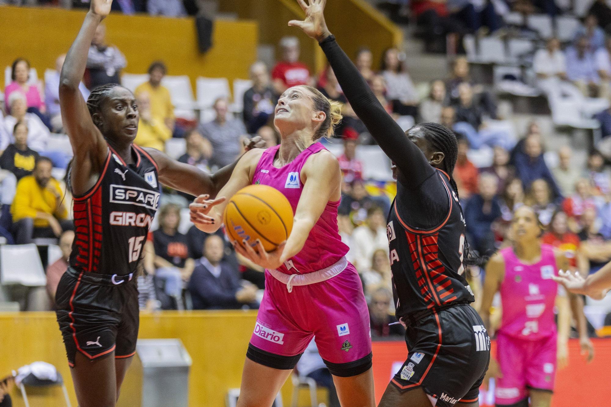 El Araski se estrella en Fontajau (90-49)