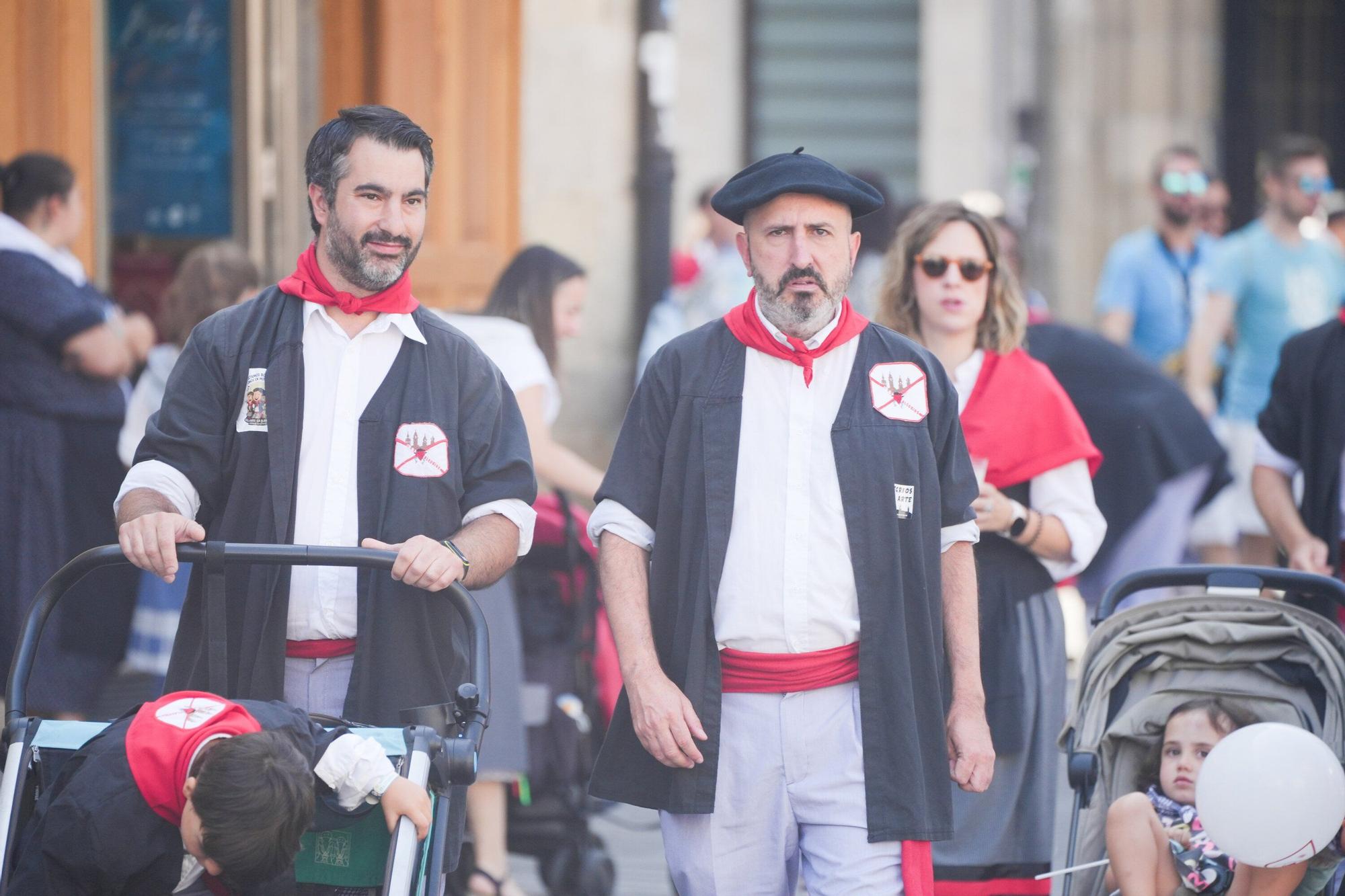 En imágenes: Los txikis se adueñan de su día en las fiestas de La Blanca