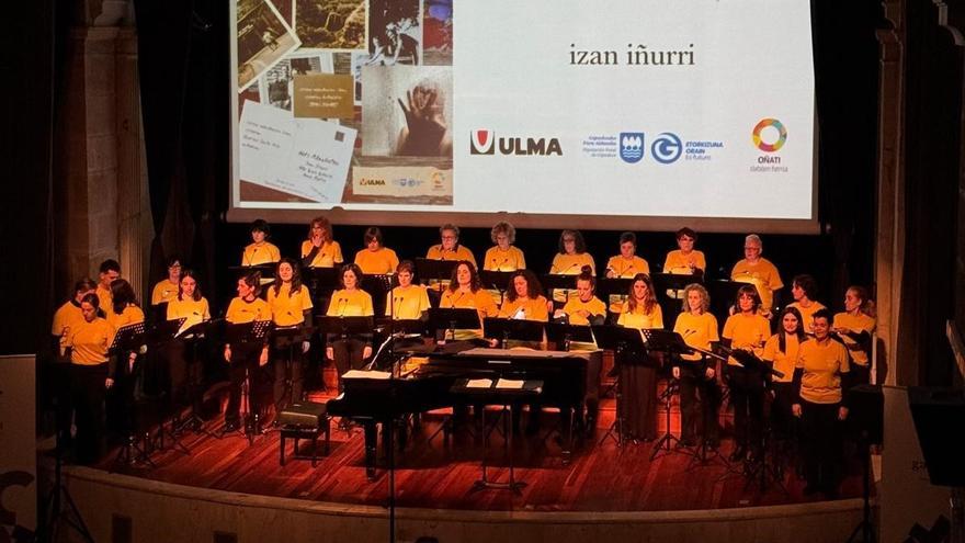 Hots alza la voz de 'Ama', un canto a la memoria, la mujer y la vida