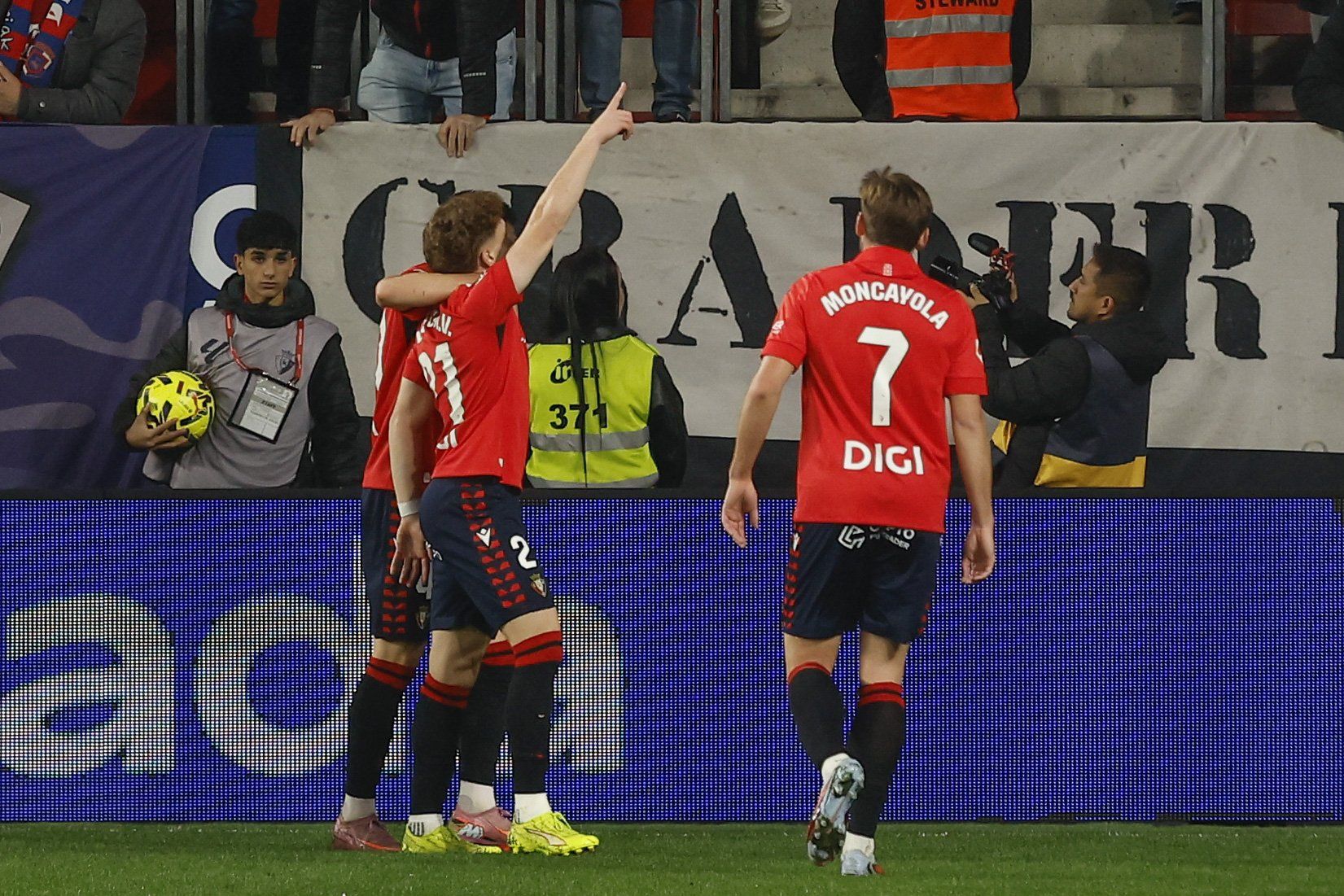 Fotos del partido Osasuna-Levante