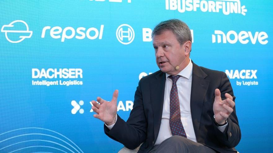 Santano destaca el acuerdo aeroportuario con Euskadi al contar con plenas garantías legales