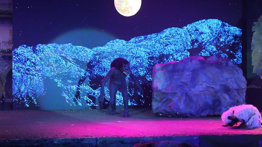 Ataun se rinde a la mitología: un temible otso-gizon, sorginak, Torto y los gentiles toman el municipio