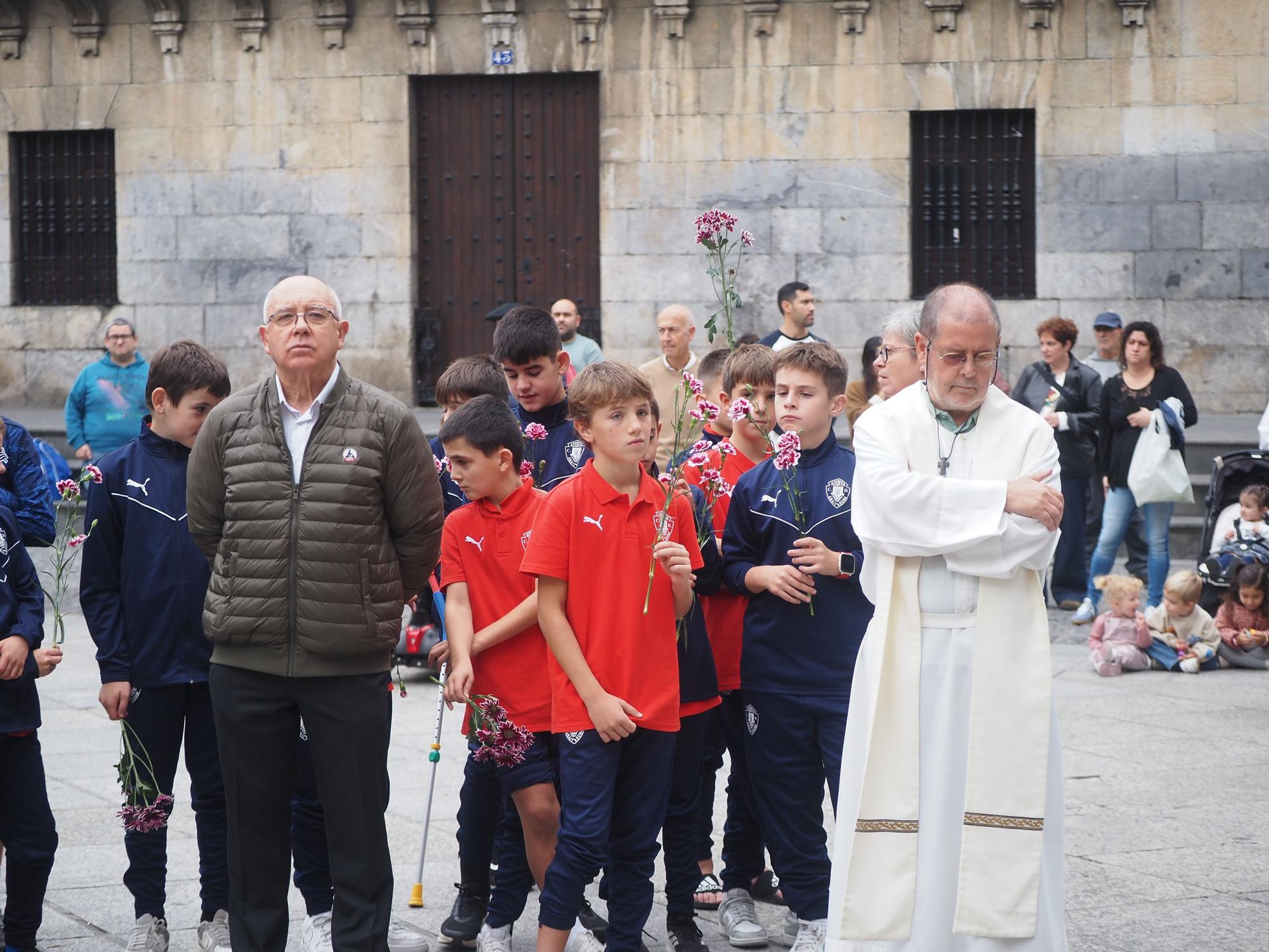 Azkoitia-Virgen-Urrategi-75-Aniversario98.JPG