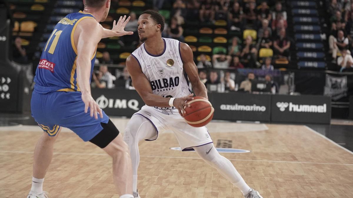Melwin Pantzar, en el encuentro de la primera vuelta ante el Peristeri.