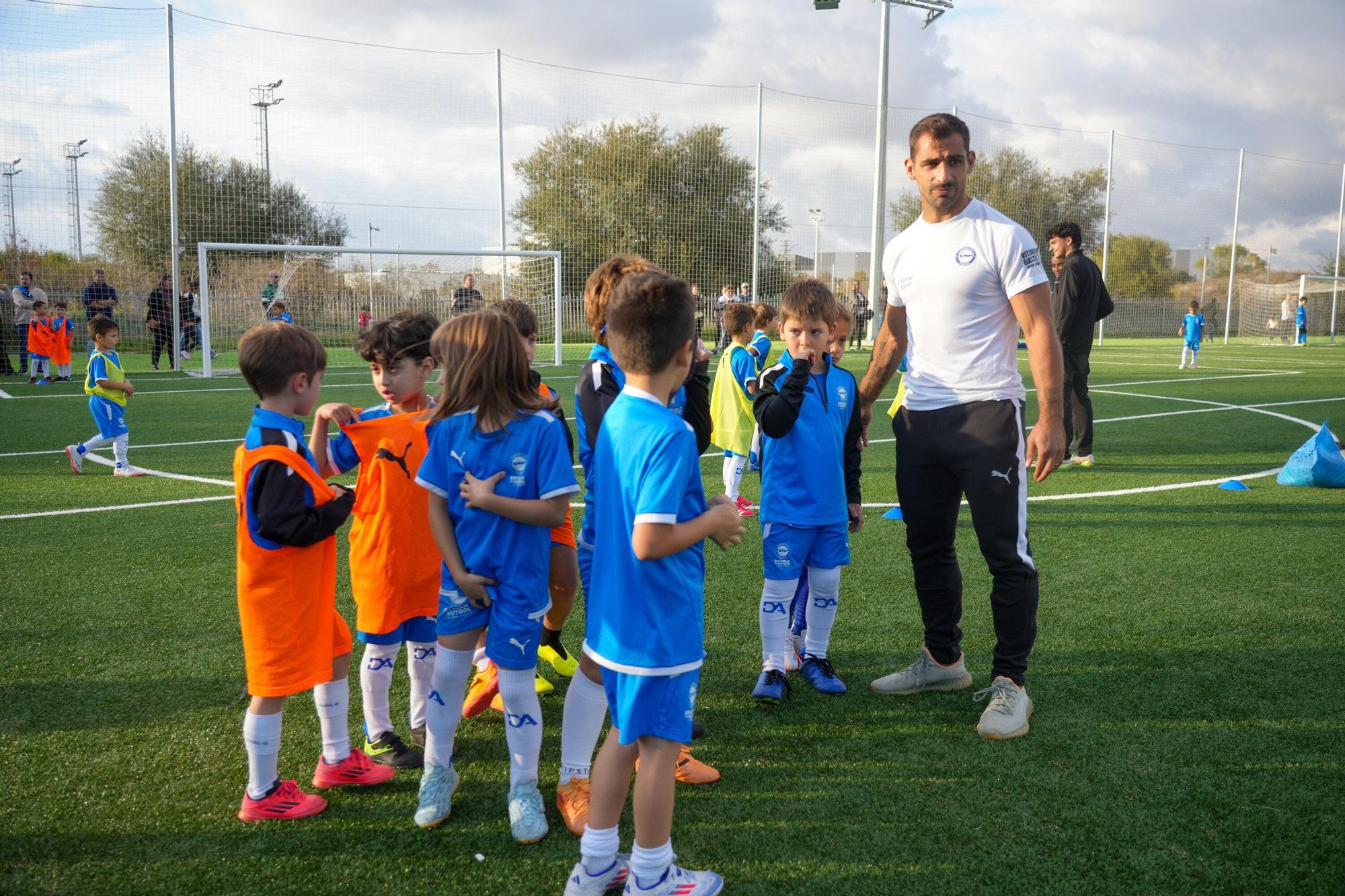 En imágenes: Comienza el curso en la Escuela de Fútbol del Alavés