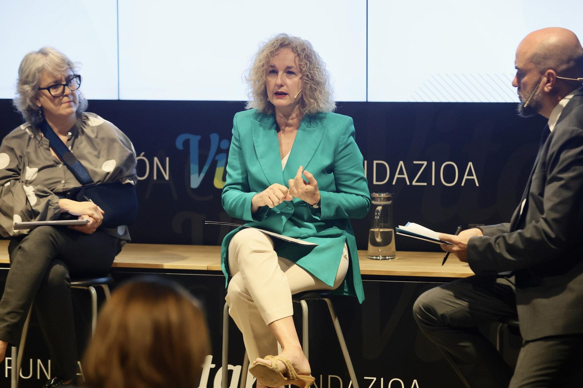 En imágenes: DNA aborda la situación del mercado laboral en Álava