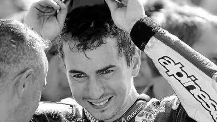 Lorenzo pega primero