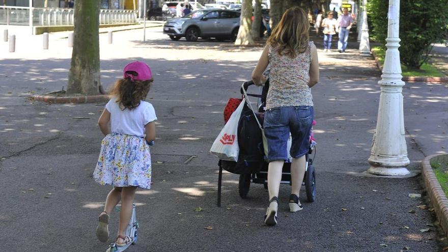 El Gobierno Vasco amplía las ayudas de 200 euros al mes para familias con hijos hasta los 4 años