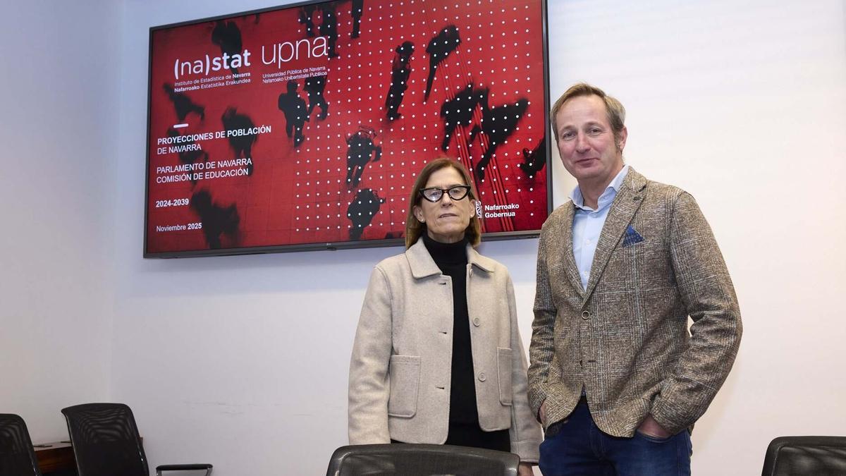 Lola Ugarte, catedrática de la UPNA, y Pablo Cebrián, director de Nastat.