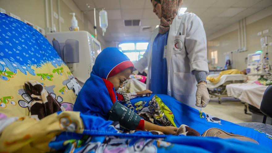 Sanidad organiza una nueva evacuación de 20 niños palestinos heridos y enfermos desde la Franja de Gaza