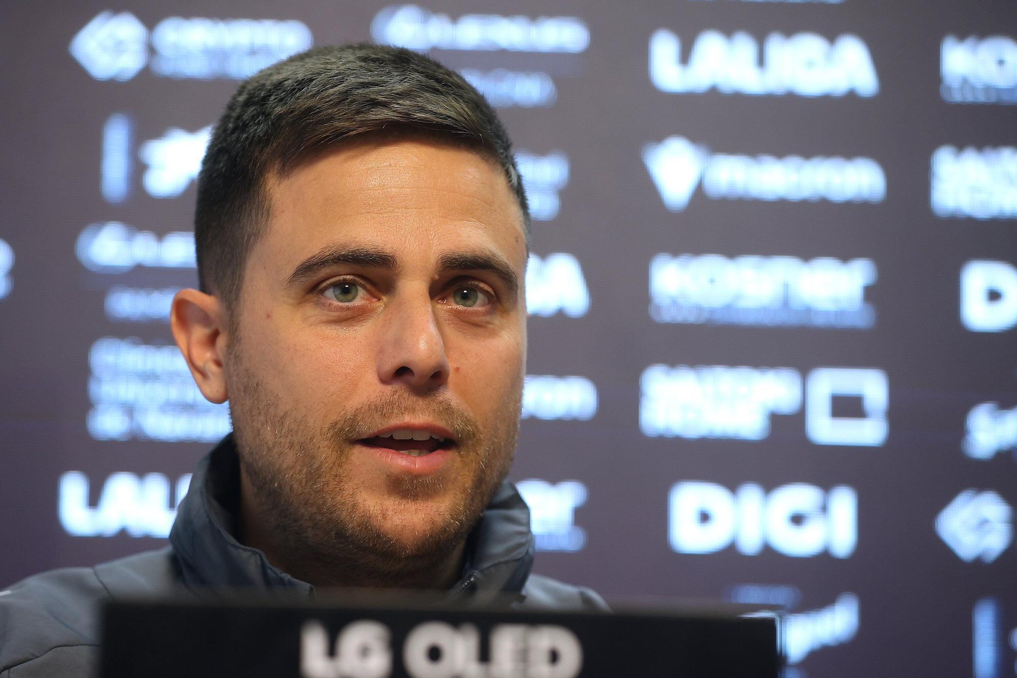 Fotos del entrenamiento de Osasuna y de la rueda de prensa de Lisci de este viernes 28 de noviembre