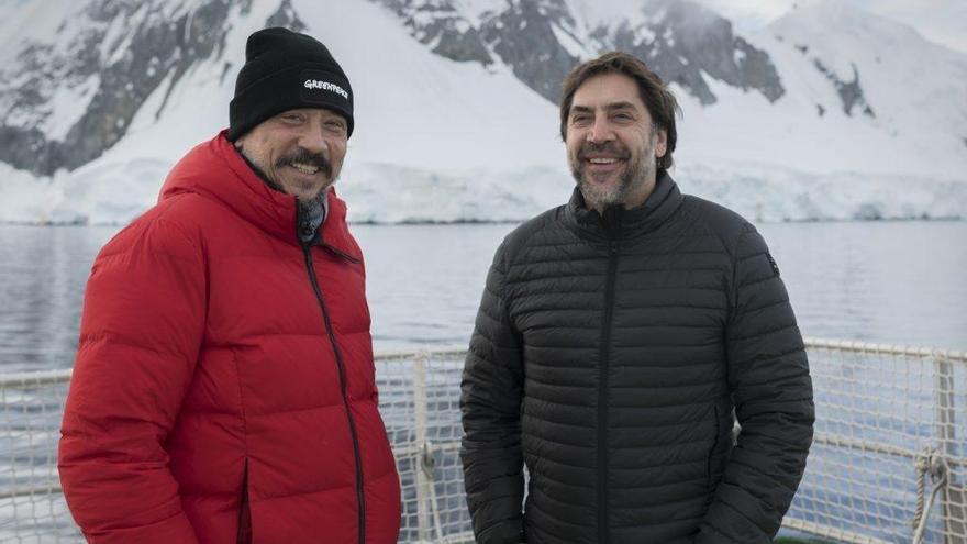 Carlos y Javier, ocho días de travesía en el buque ecologista.