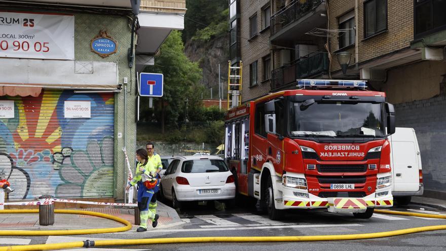 Un bebé y un hombre heridos en un incendio registrado en un garaje de La Peña
