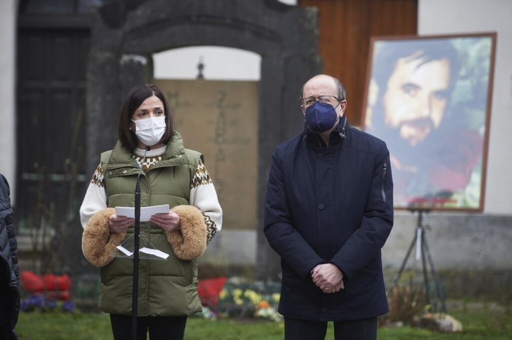 Homenaje a Mikel Zabalza.