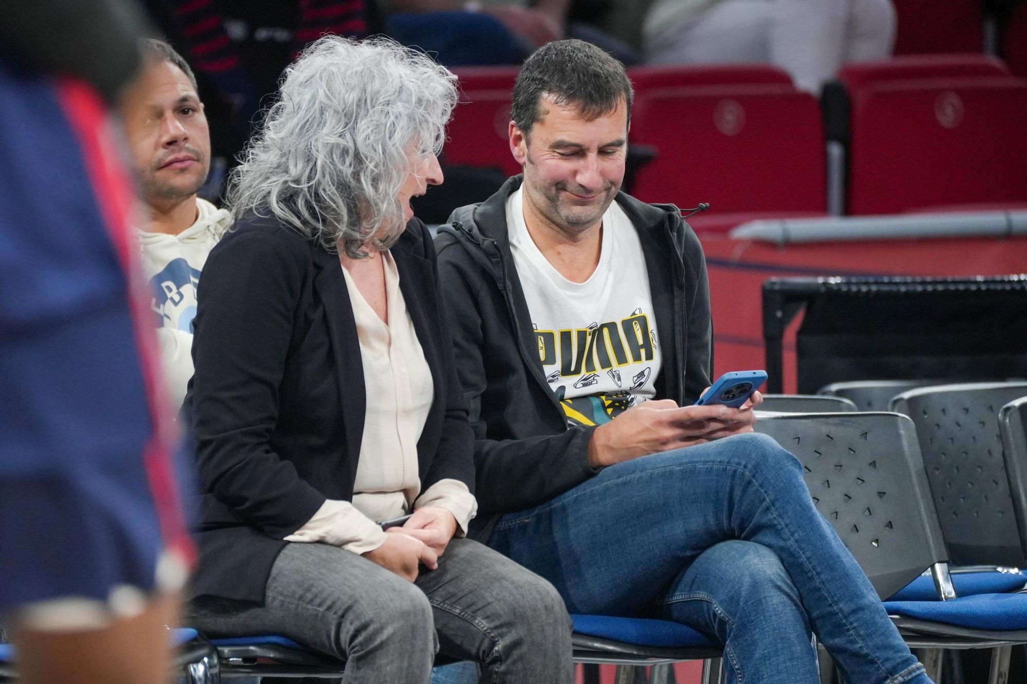 En imágenes: Ambientazo en el Baskonia-Panathinaikos (¡Búscate en las fotos!)