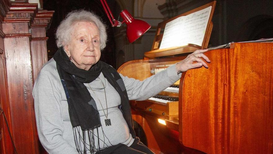 La música centenaria Montserrat Torrent tocará en el festival de órgano de Álava