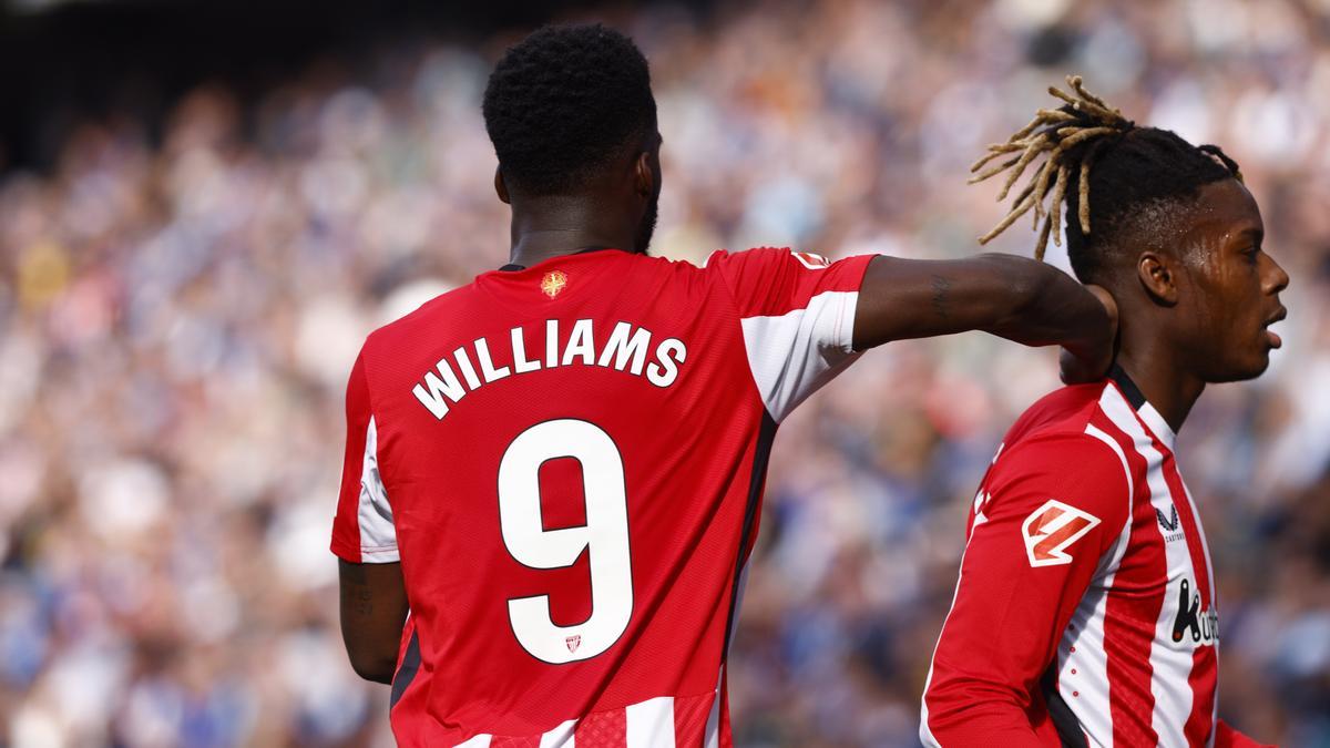 Iñaki y Nico Williams, durante un partido con el Athletic.