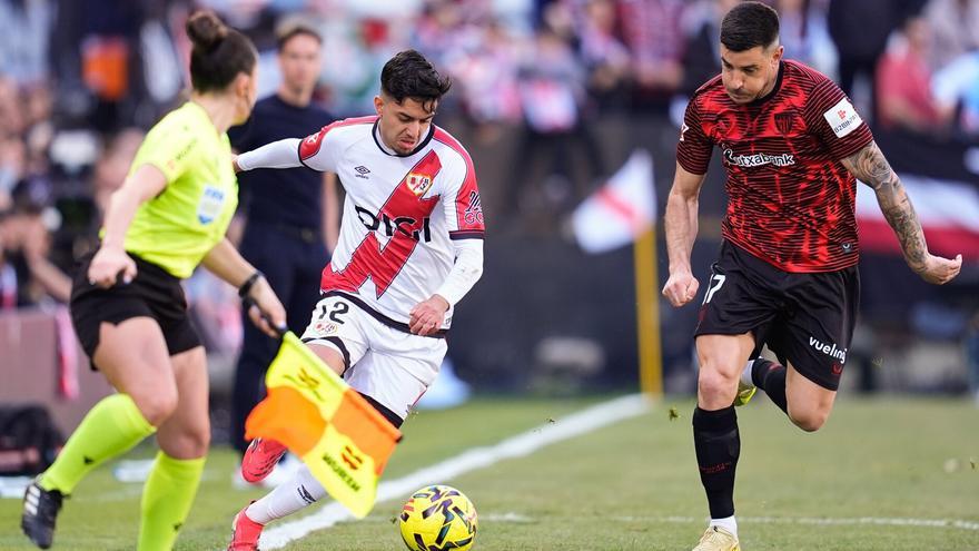 El Athletic empata (1-1) con los titulares... y con susto