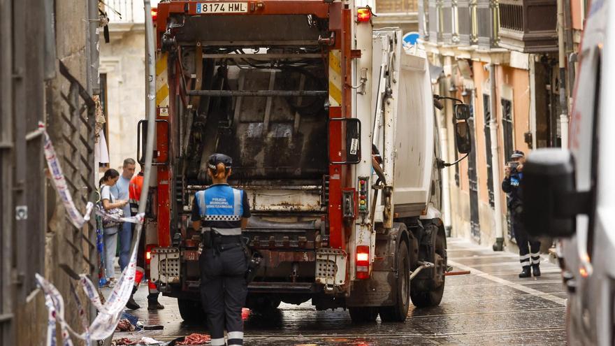 La responsabilidad del chófer de la calle Navarrería, pendiente de una pericial mecánica