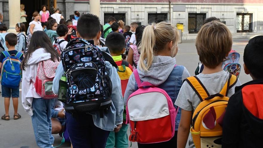 Contundente respuesta de familias y profesores en Vitoria contra los recortes en Educación