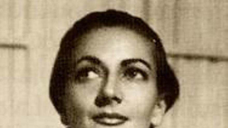 María Luisa Elío.