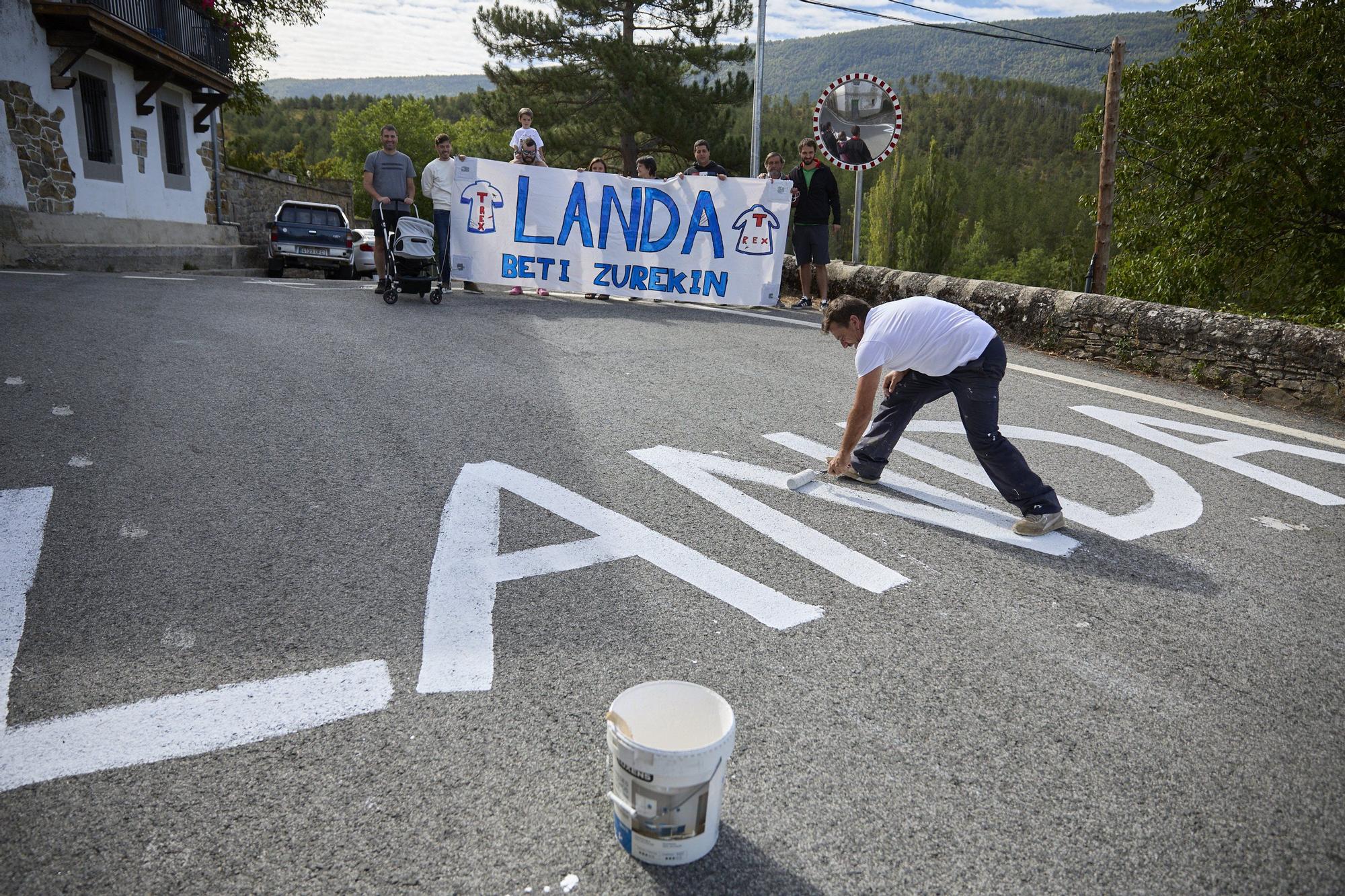 Fotos de la etapa navarra de La Vuelta 25 entre Sendaviva y Larra - Belagua