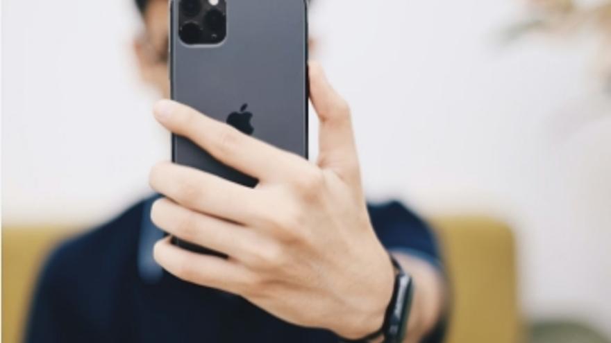 La AEPD atiende una reclamación desde Navarra: no se pueden pedir ‘selfies’ para el ‘check-in’ en el hotel