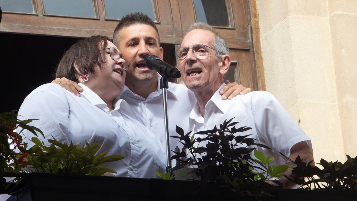 María Ángeles García, David Gurrea y Félix Zulaica dieron inicio a la fiesta.