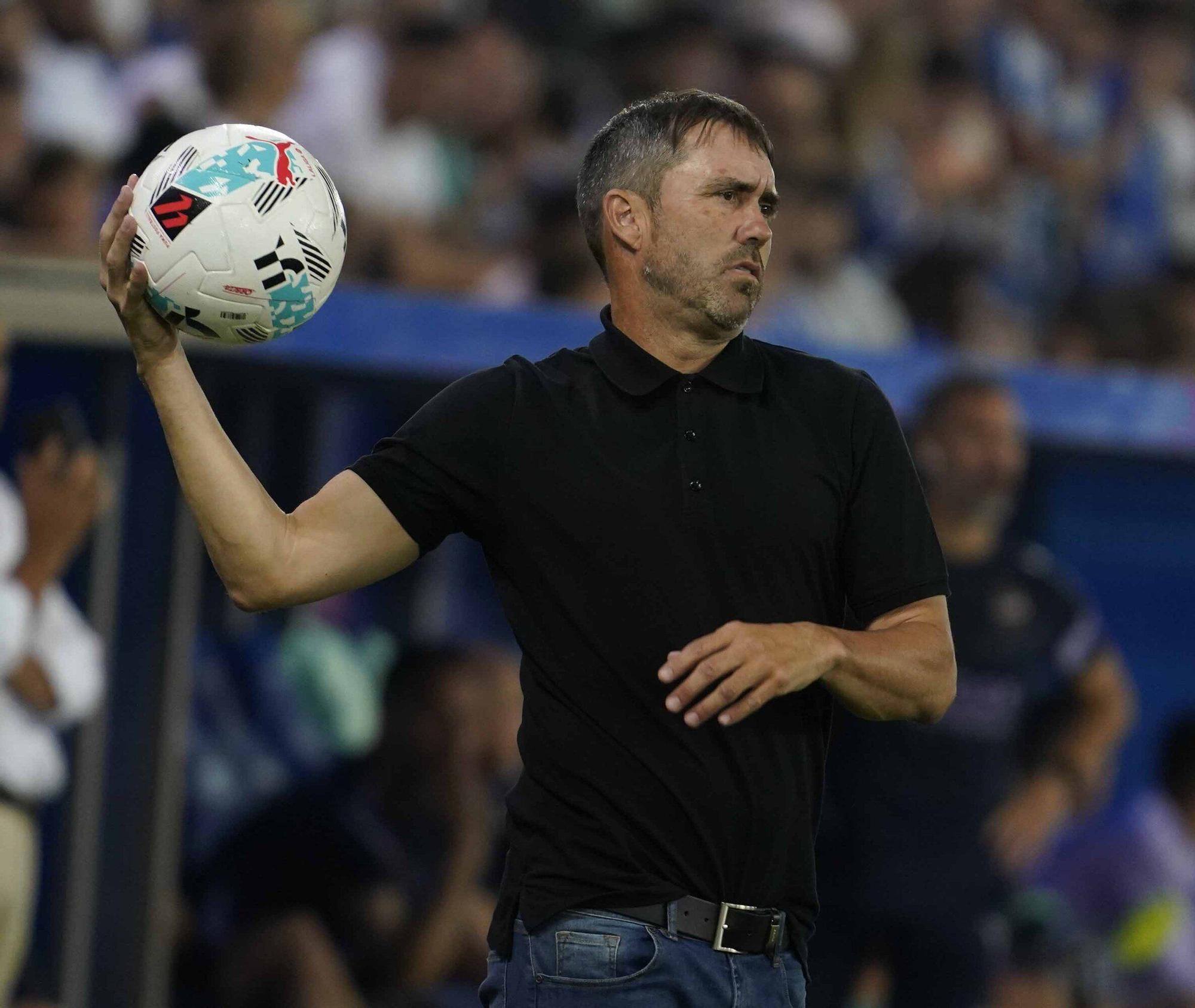 En imágenes: Así está siendo el debut liguero del Alavés contra el Levante