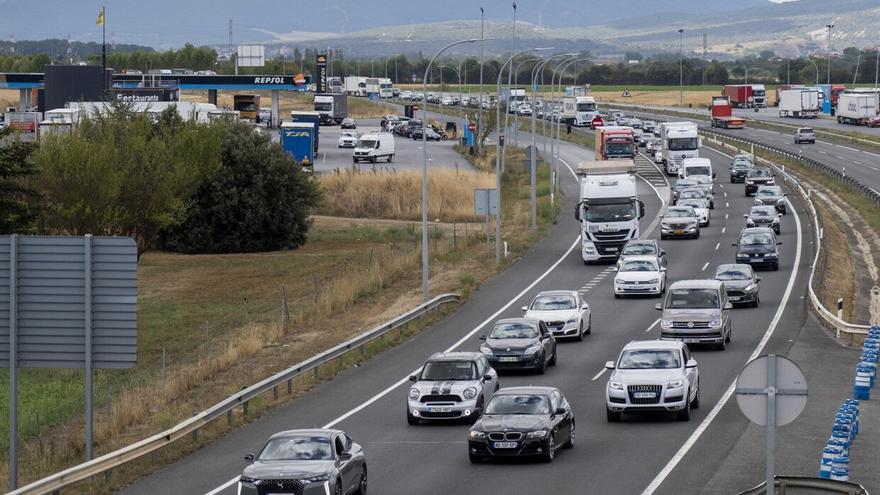 Cuatro heridos en un accidente múltiple en la A-1 en Lopidana