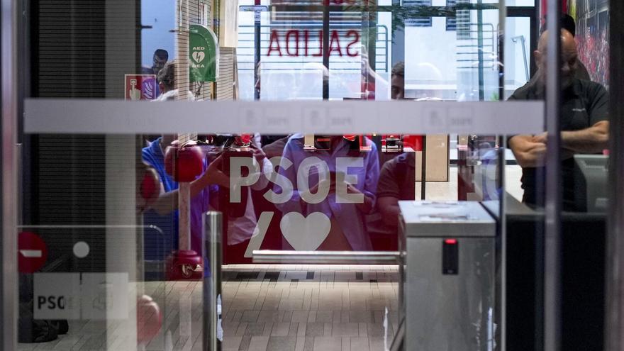 La UCO entra en Ferraz para requerir documentación al PSOE por presuntos pagos a Leire Díez