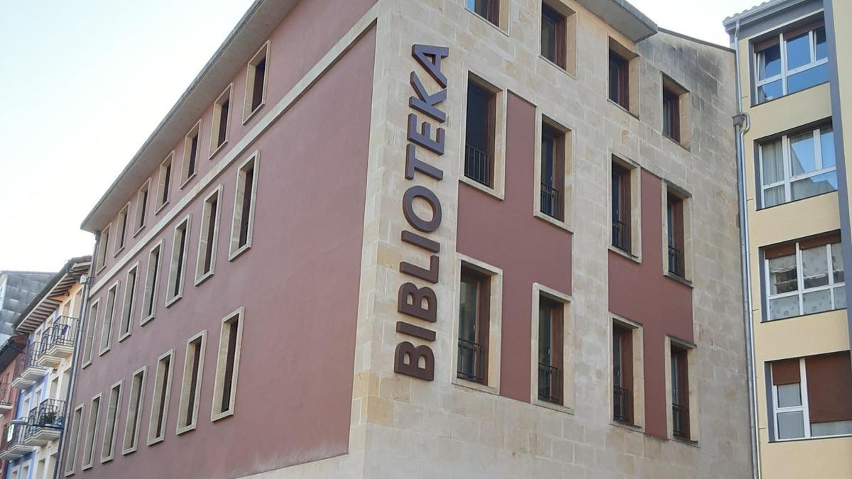 Bizenta Mogel Biblioteka.
