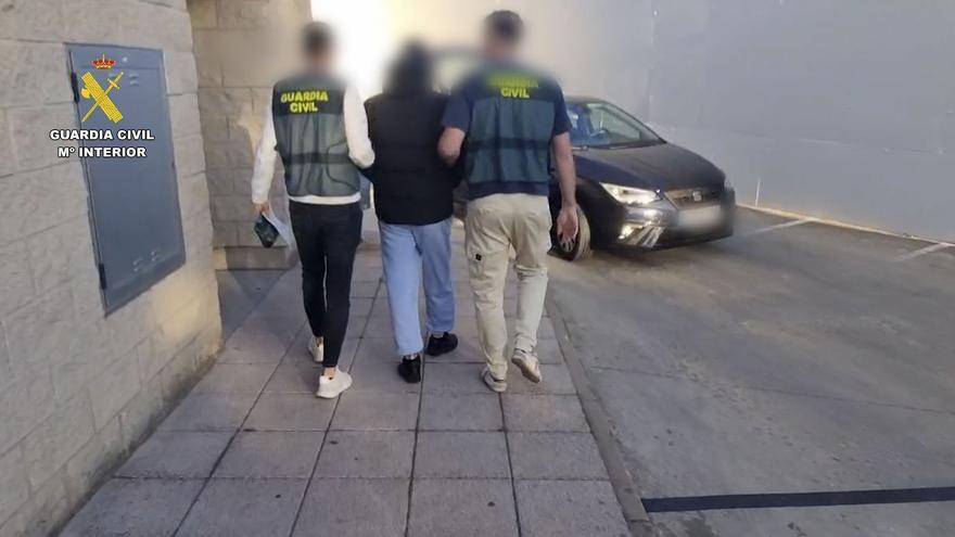 Cae una banda asentada en Madrid tras robar a plena luz del día en varias viviendas de Bizkaia