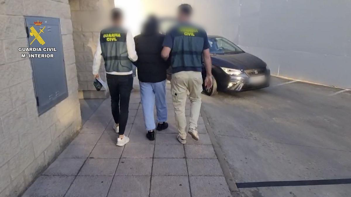 Detención de uno de los integrantes de una banda de ladrones asentada en la Comunidad de Madrid que se desplazaba a zonas del norte peninsular para robar en viviendas